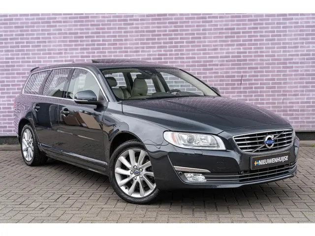 Volvo V70 3