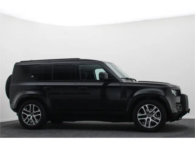 Land Rover Defender 2.0 D240 110 HSE 2020 Diesel 22