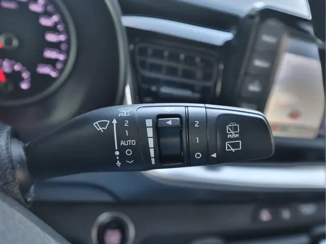 Kia Stonic 1.0 T-GDi ExecutiveLine 2019 Benzine 17