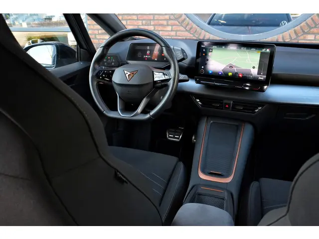 CUPRA Born Adrenaline 62 kWh 204pk 2022 Elektrisch 3