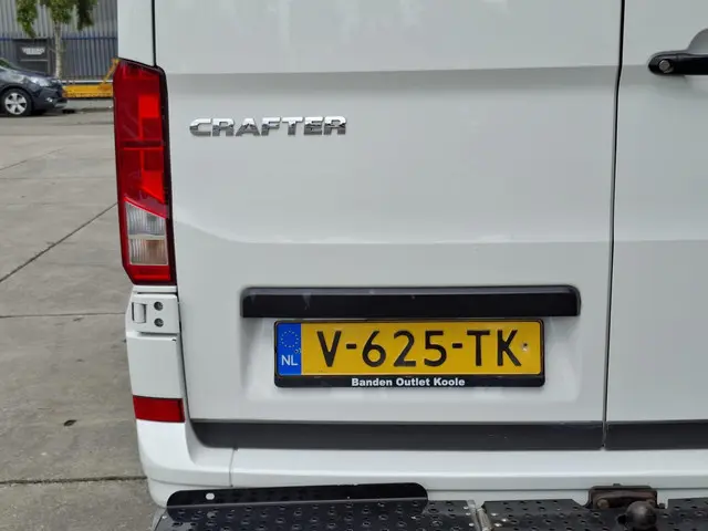 Volkswagen Crafter 35 2.0 TDI L3H3 Highline 2019 Diesel 14