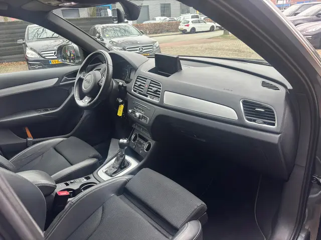 Audi Q3 1.4 TFSI CoD Sport Pro Line S 2017 Benzine 6