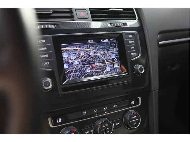 Volkswagen Golf 2.0 TSI GTI | 2013 Benzine 18