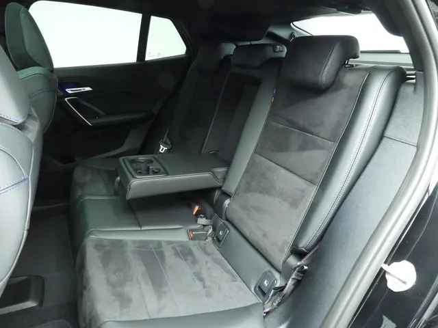 BMW iX2 eDrive20 2026 Elektrisch 8