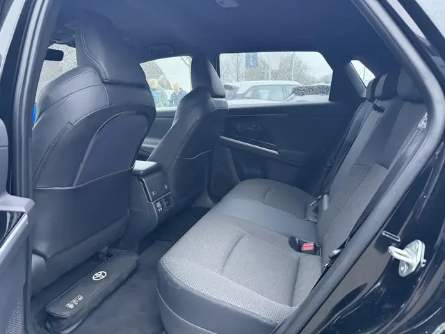 Toyota bZ4X Dynamic 71 kWh 2024 Elektrisch 12