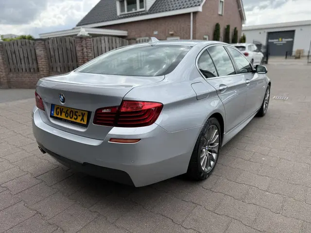 BMW 5 Serie 518d M-Sport 2015 Diesel 9