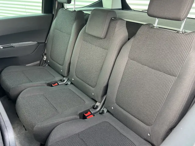 Peugeot 5008 1.2 PureTech Style 5p. 2016 Benzine 6