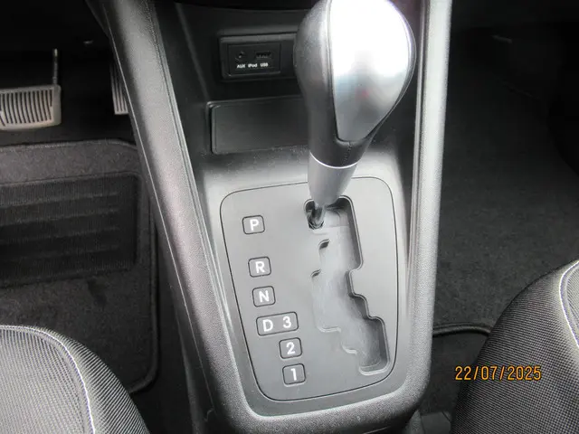 Kia Venga 1.6 CVVT ExecutiveLine 2013 Benzine 15