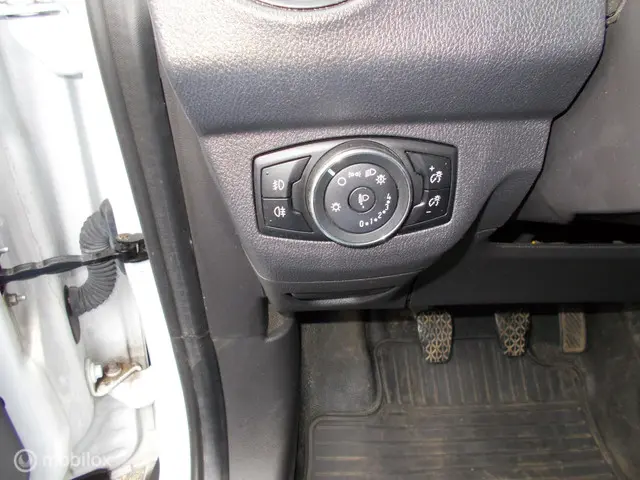 Ford Transit Courier 1.5 TDCI Ambiente 2015 Diesel 12