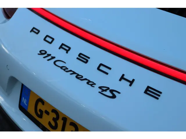 Porsche 911 3.0 CARRERA 4S PDK *BTW* 2017 Benzine 41