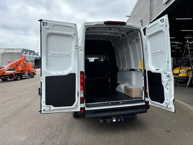 Iveco Daily 35S16V A8 Dubbele cabine Euro 6 2024 Diesel 15