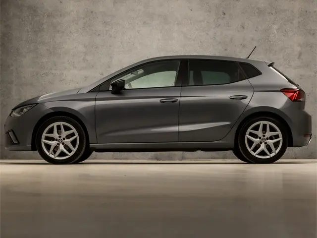 SEAT Ibiza 1.0 TSI FR Intense Sport 2018 Benzine 2