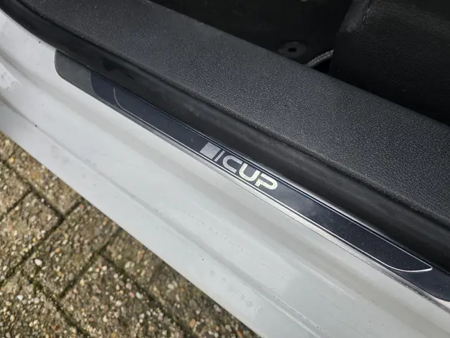 Volkswagen Touran 1.2 TSI Comfortline CUP 2014 Benzine 23