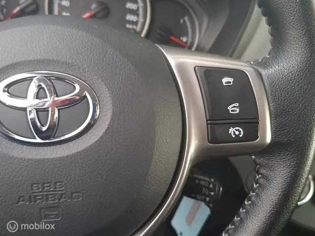 Toyota Yaris 1.3 VVT-i Aspiration 2014 Benzine 14