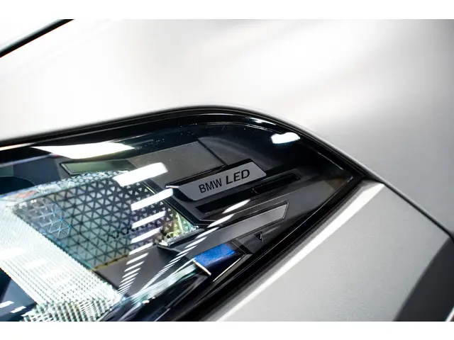 BMW X6 M60i xDrive 2023 Benzine 8