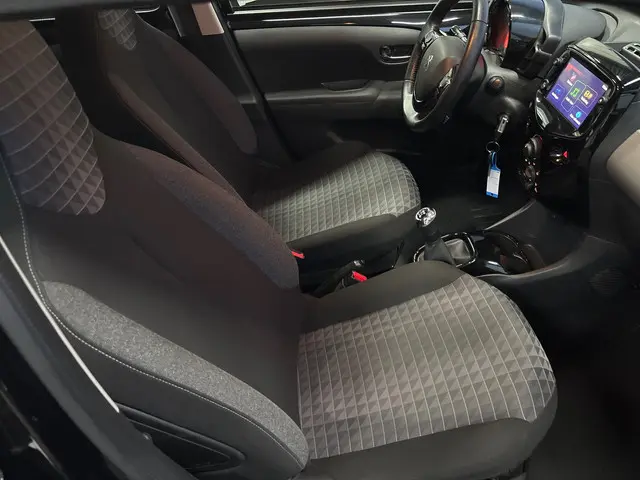 Peugeot 108 1.0 e-VTi Allure 2021 Benzine 23