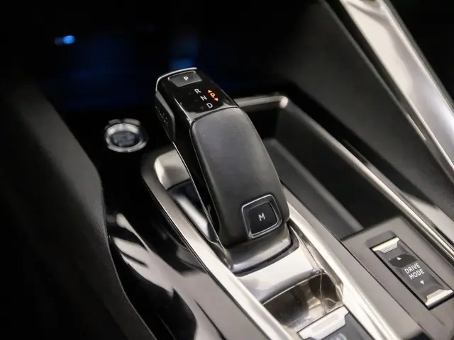 Peugeot 5008 1.2 PureTech Sport 7 Persoons 2021 Benzine 29