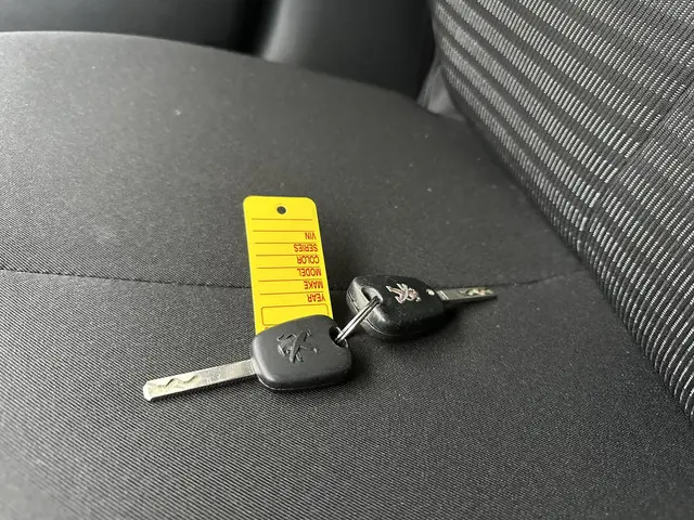 Peugeot 107 1.0 Active 2014 Benzine 15