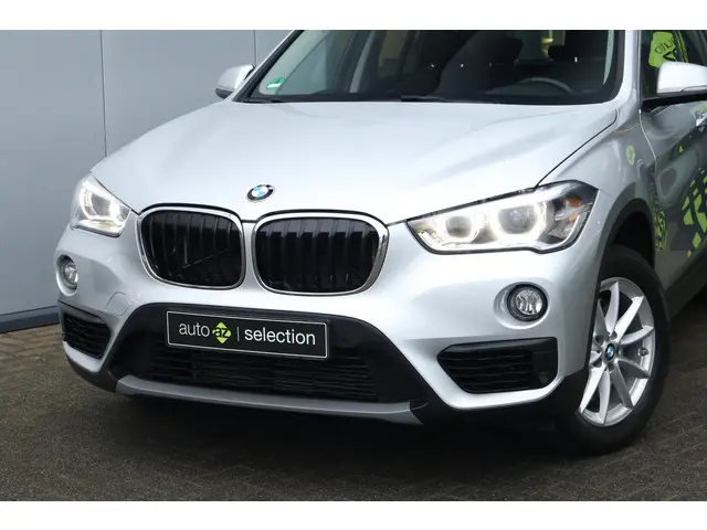 BMW X1 sDrive20i Executive Edition 2019 Benzine 3