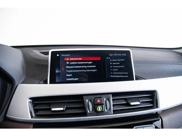 BMW X1 xDrive25e High Executive 2022 Hybride Benzine 47