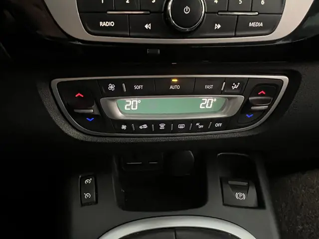 Renault Grand Scénic 2.0 Bose 2014 Benzine 24