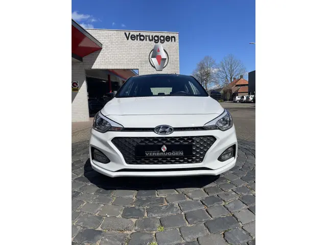 Hyundai i20 1.2 MPI Comfort 2019 Benzine 25