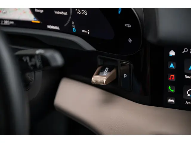 Porsche Taycan Performance 2021 Elektrisch 15