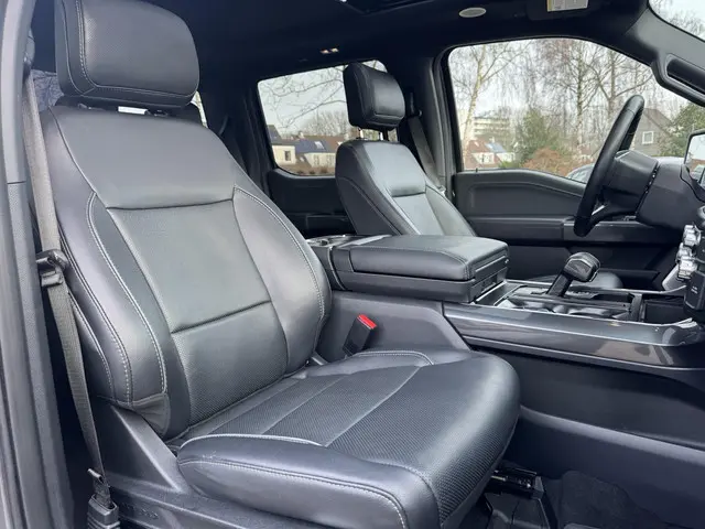 Ford F-150 USA 5.0 V8 SuperCrew Lariat 2024 Benzine 11