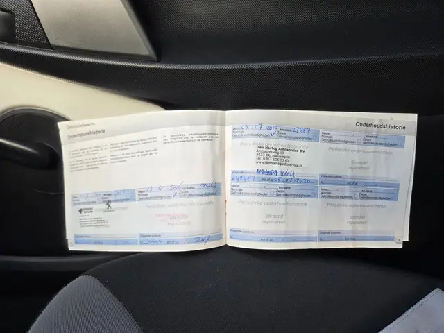 Peugeot 107 1.0 Access AIRCO 63000 km !!! 2013 Benzine 18