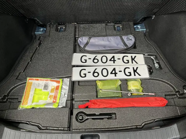 Toyota Prius 1.8 Dynamic 2019 Hybride Benzine 26