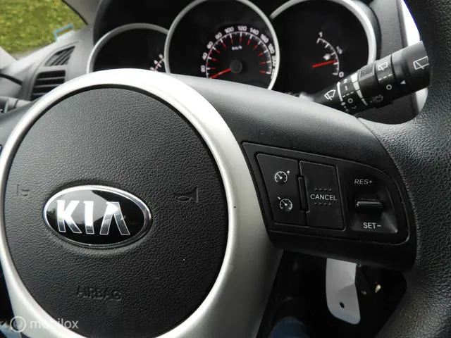 Kia Venga 1.4 CVVT ExecutiveLine 2014 Benzine 19