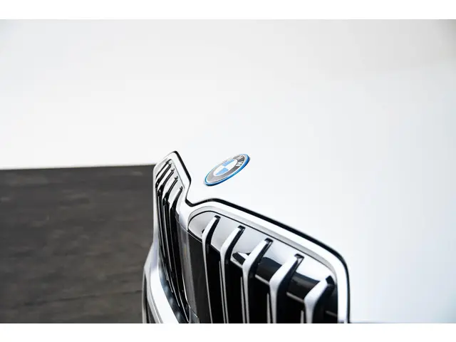 BMW X1 xDrive25e 2024 Hybride Benzine 20