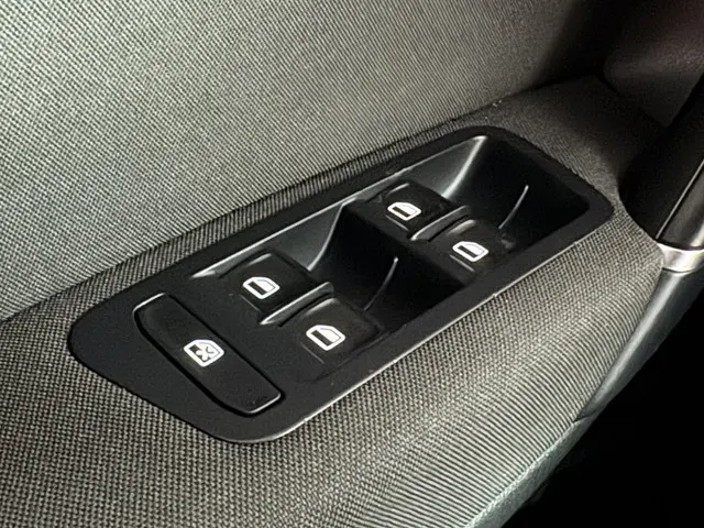 Volkswagen Golf Sportsvan 1.6 TDI Highline 2014 Diesel 37