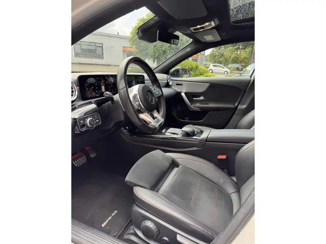 Mercedes-Benz A-Klasse 250 Premium Plus 2018 Benzine 10
