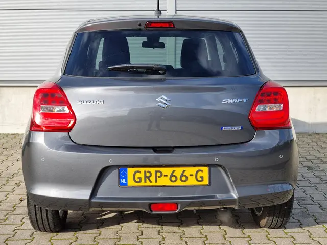 Suzuki Swift 1.2 Select Smart Hybrid 2023 Benzine 13