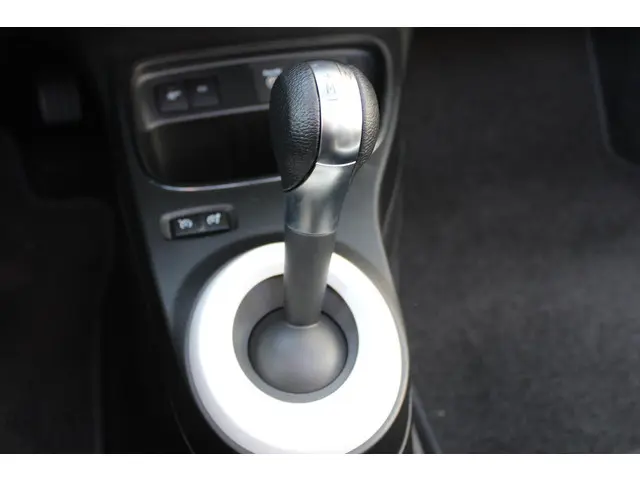 Renault Twingo 0.9 TCe Intens 90 pk EDC 2020 Benzine 31