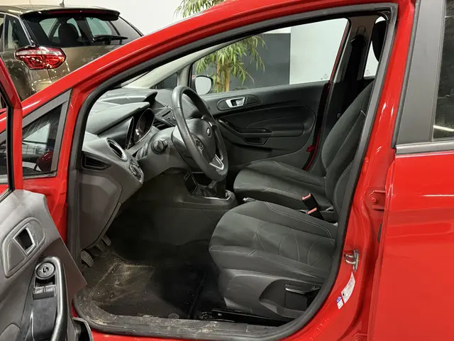 Ford Fiesta 1.0 Style // Navi 2015 Benzine 5