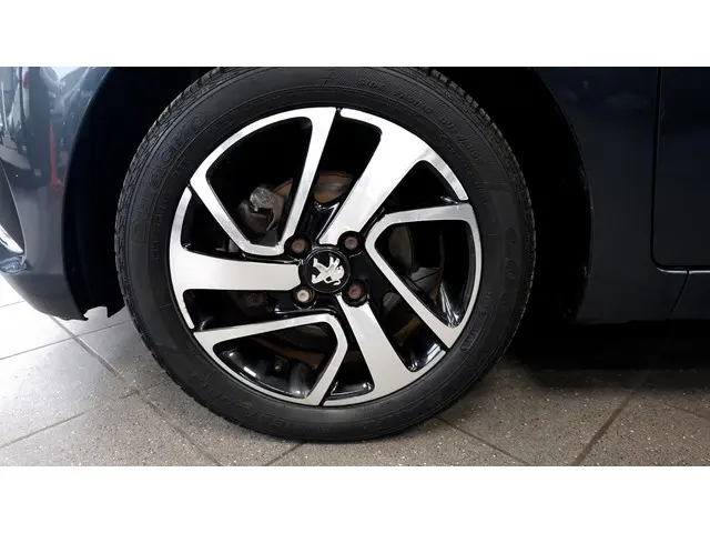 Peugeot 108 1.0 e-VTi Envy 2016 Benzine 17