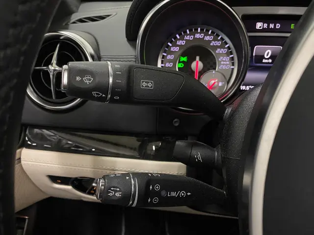 Mercedes-Benz SL 500 2014 Benzine 21