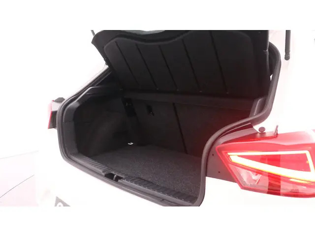 SEAT Ibiza 1.0 EcoTSI FR Plus 2022 Benzine 29