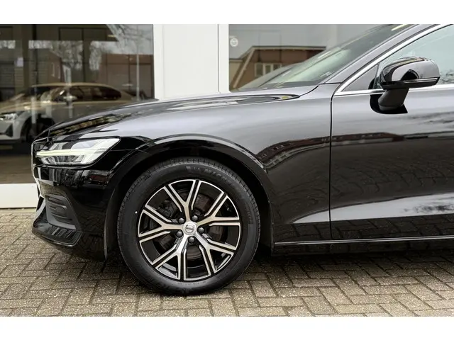 Volvo V60 2.0 B3 Core 2022 Benzine 7