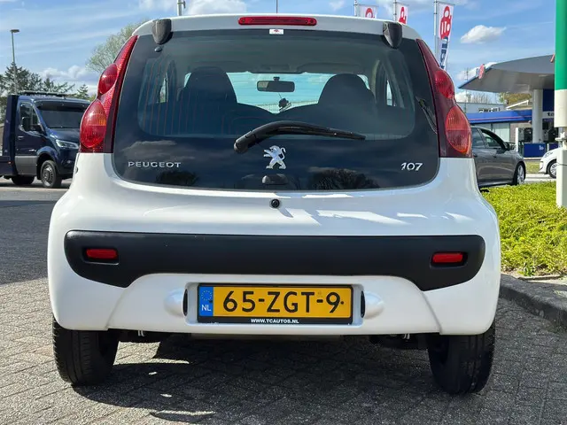 Peugeot 107 1.0 Active facelift led airco 2012 Benzine 6