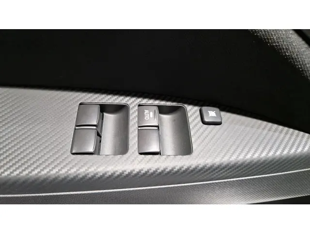 Mitsubishi Space Star 1.2 Dynamic 2025 Benzine 19