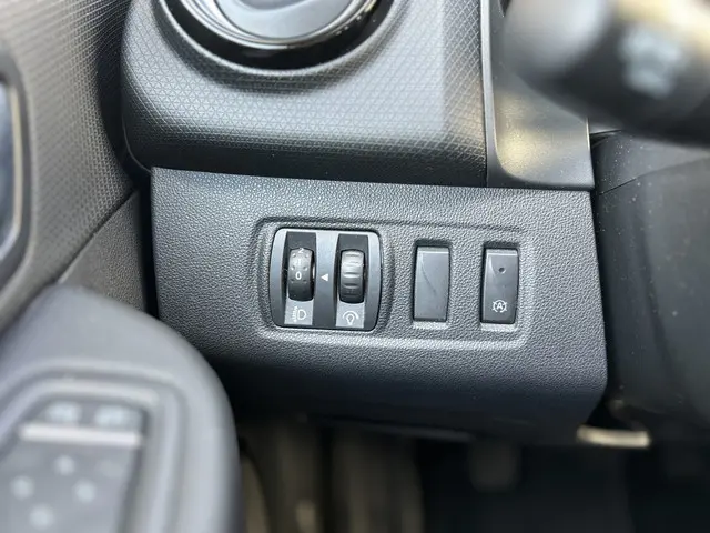 Renault Clio Estate 0.9 TCe Intens 2018 Benzine 8