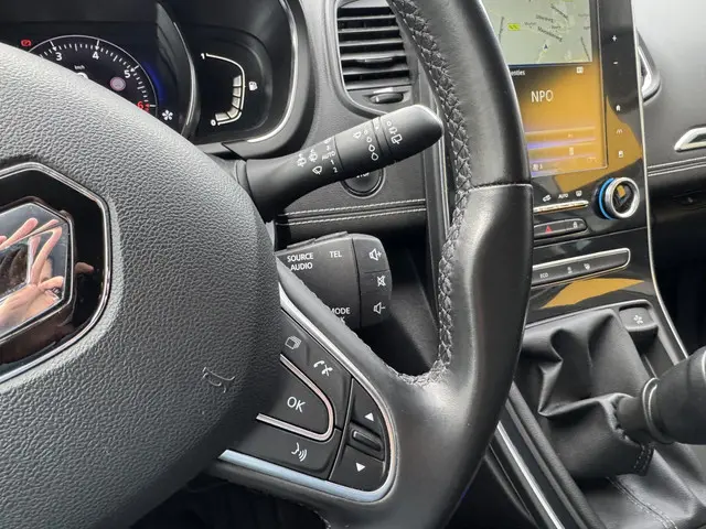 Renault Grand Scénic TCe 140 Bose 2019 Benzine 17