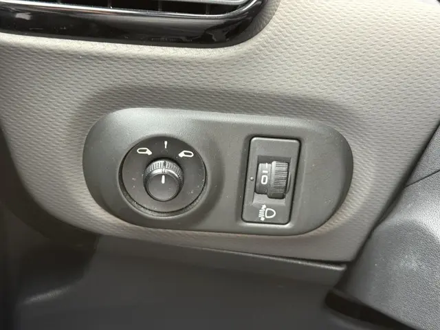 Citroën C4 Cactus 1.2 PureTech Feel 2018 Benzine 13