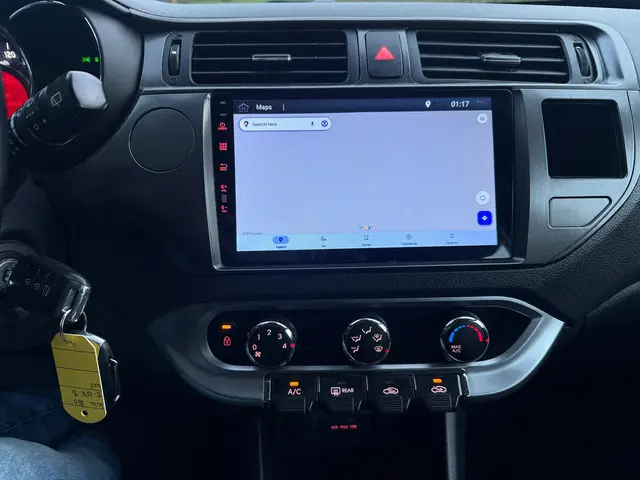 Kia Rio 1.2 CVVT BusinessLine CarPlay 2015 Benzine 13