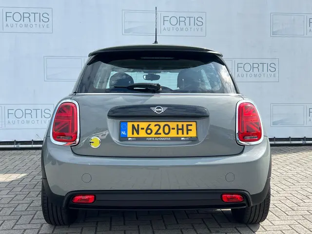 MINI Electric Mini Essential 33 kWh 2021 Elektrisch 9