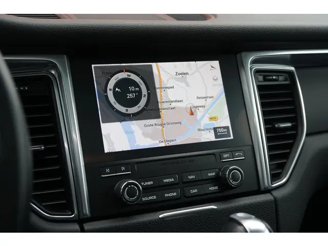 Porsche Macan 2.0 2018 Benzine 41