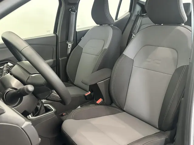 Dacia Sandero 1.0 TCe 100 ECO-G Extreme 2025 Benzine 6